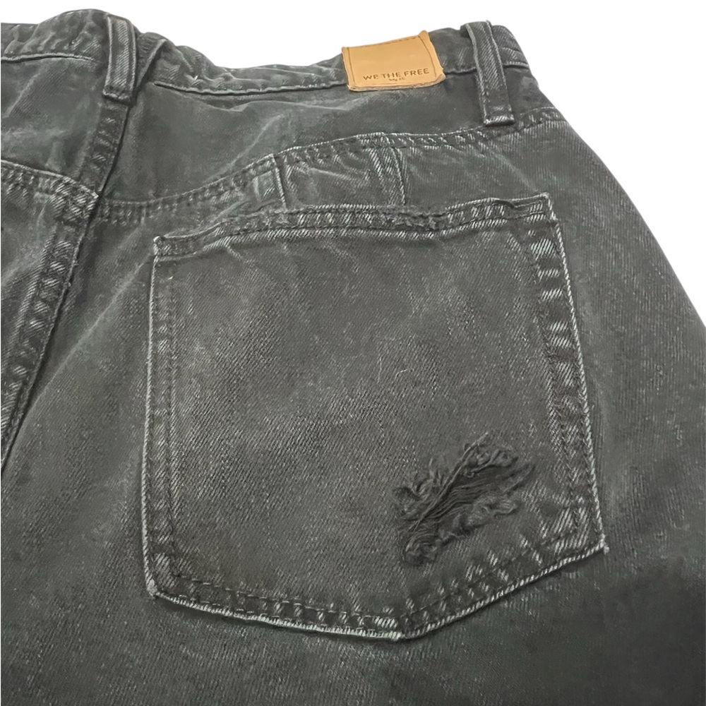 Free People Jeans Women's 31
Black We The Free Crvy Straight
Shooter Distressed - Picture 9 of 11
